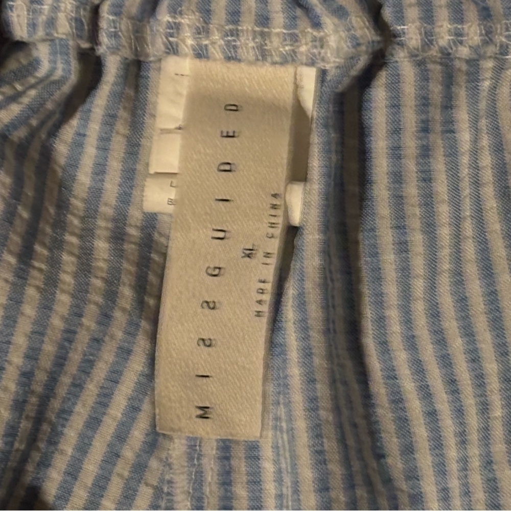 Missguided Pinstriped Boxer Shorts White & Blue Pinstriped Sz XL - Picture 5 of 9
